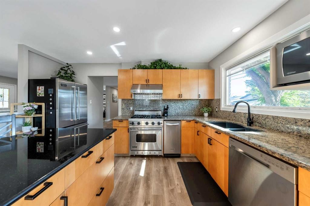 10423 Mapleridge Crescent Se, Calgary, AB