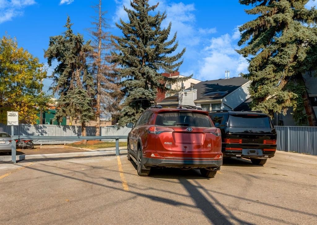 3-123 13 Avenue Ne, Calgary, AB - Outdoor