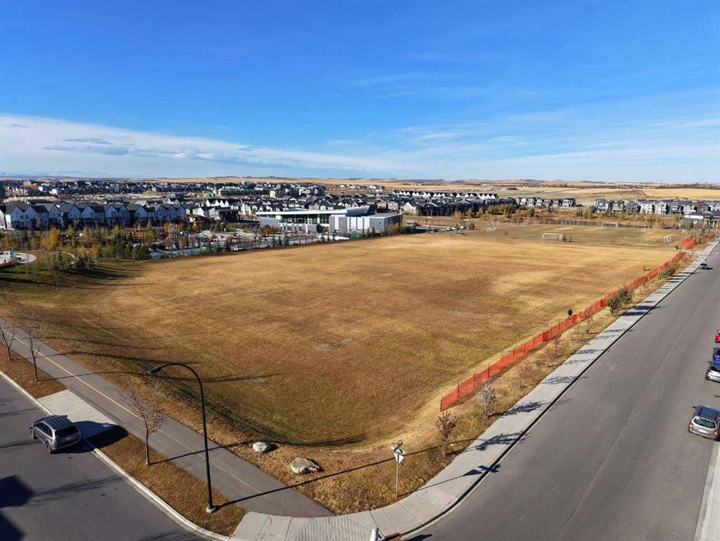 36 Howse Drive Ne, Calgary, AB - Outdoor With View