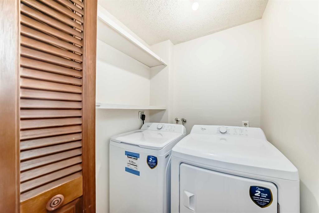603-330 15 Avenue Sw, Calgary, AB - Indoor Photo Showing Laundry Room