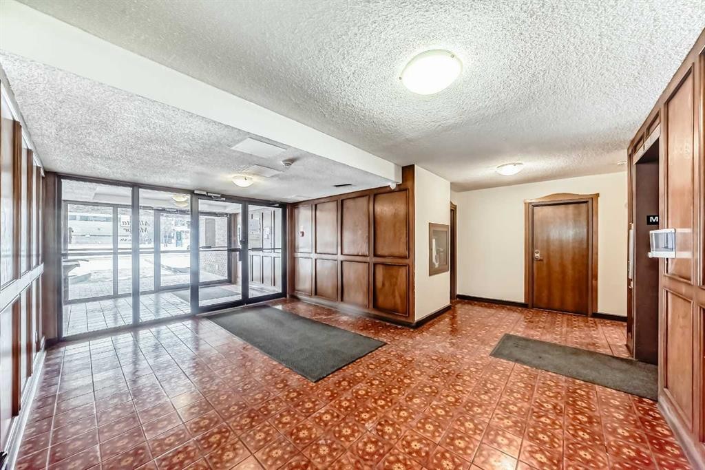 603-330 15 Avenue Sw, Calgary, AB - Indoor Photo Showing Other Room
