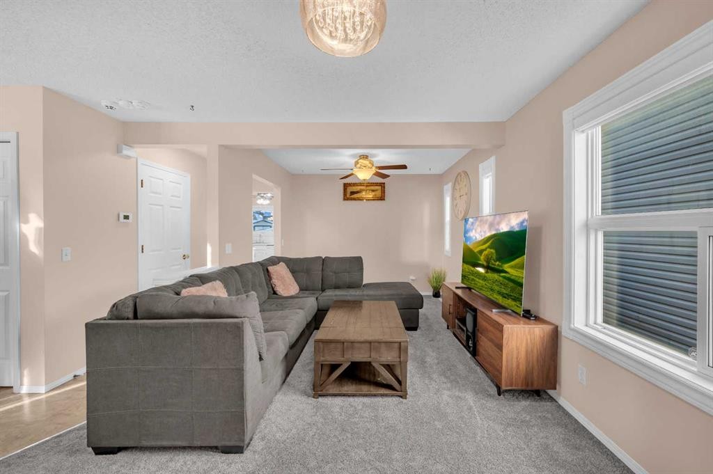 131 Coral Springs Circle Ne, Calgary, AB - Indoor Photo Showing Living Room