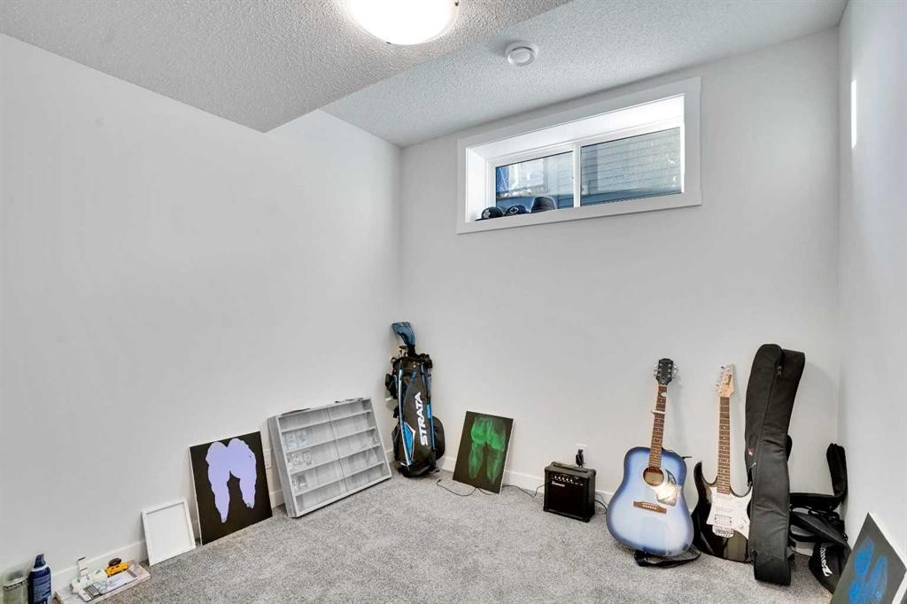 514 Wolf Willow Boulevard Se, Calgary, AB - Indoor