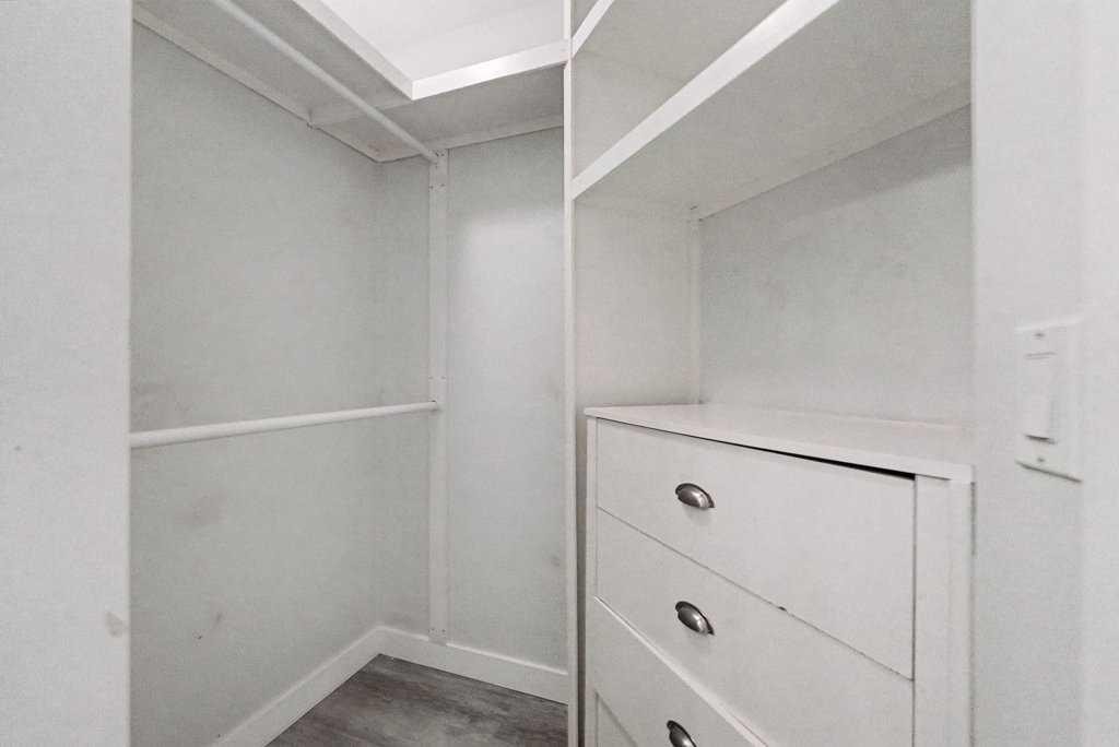 267 Panamount Hill Nw, Calgary, AB - Indoor