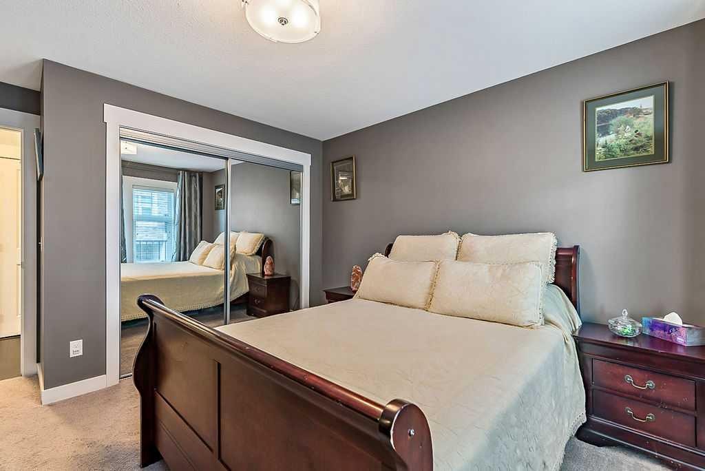 2114-11 Mahogany Row Se, Calgary, AB - Indoor Photo Showing Bedroom