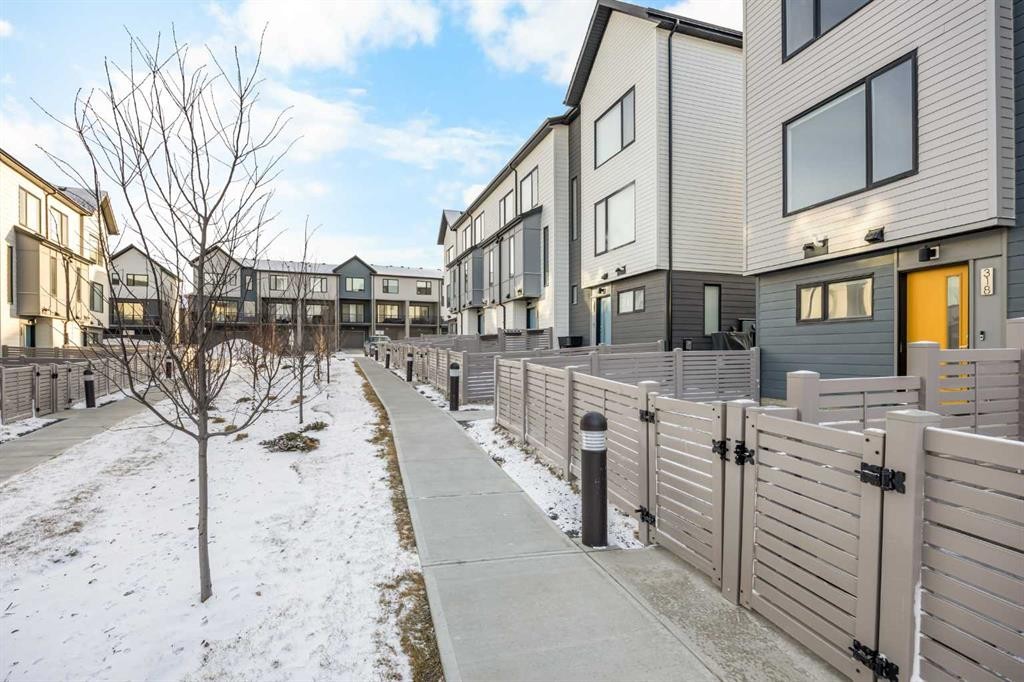 318 Evanscrest Square Nw, Calgary, AB - Outdoor