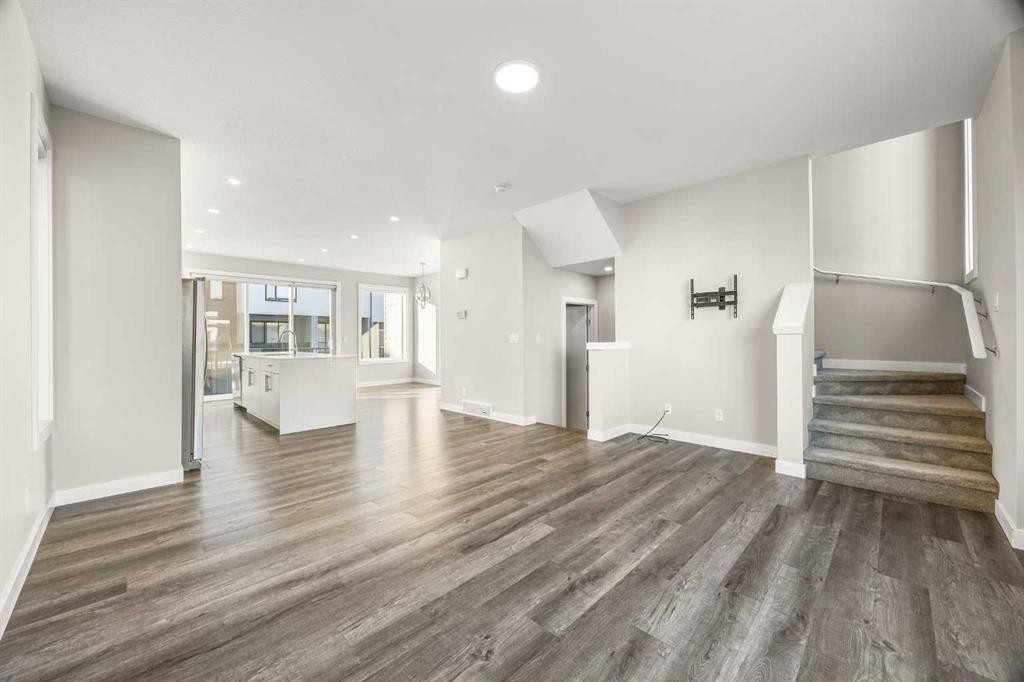 318 Evanscrest Square Nw, Calgary, AB - Indoor