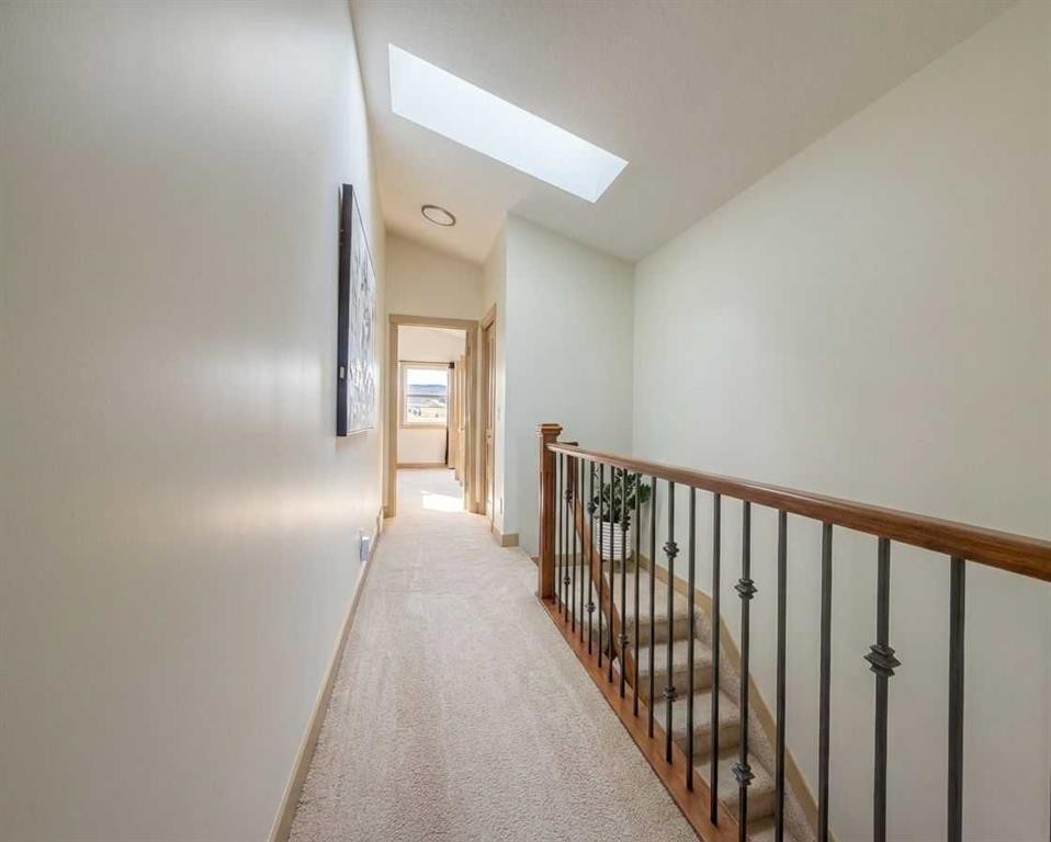 129 25 Avenue Ne, Calgary, AB - Indoor Photo Showing Other Room