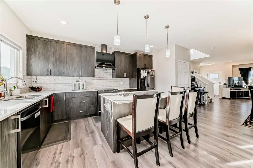 217 Masters Road Se, Calgary, AB - Indoor Photo Showing Kitchen With Upgraded Kitchen