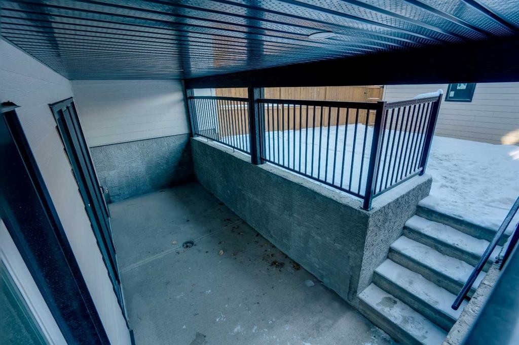 2436 30 Avenue Sw, Calgary, AB - Outdoor