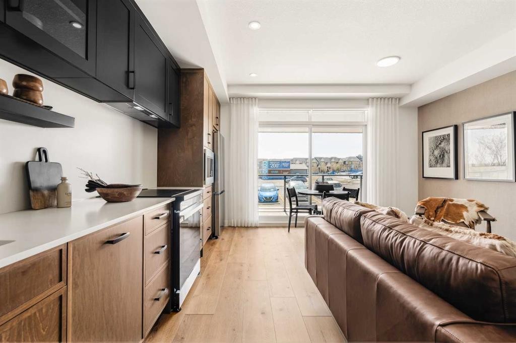 3211-1802 Mahogany Boulevard Se, Calgary, AB - Indoor Photo Showing Other Room