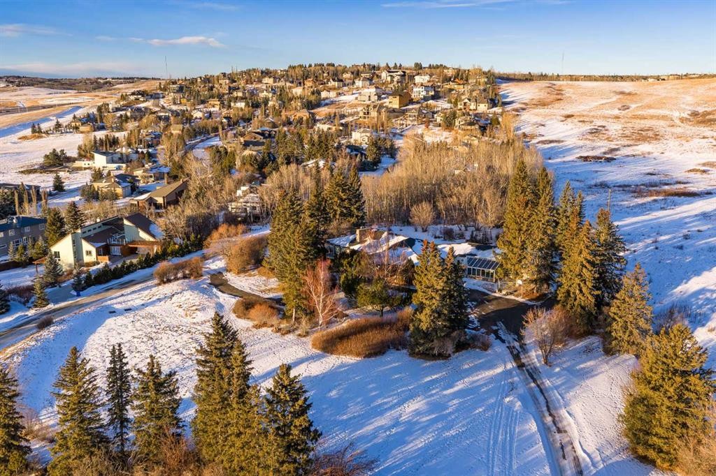 187 Slopeview Drive Sw, Calgary, AB