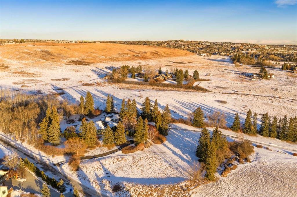 187 Slopeview Drive Sw, Calgary, AB