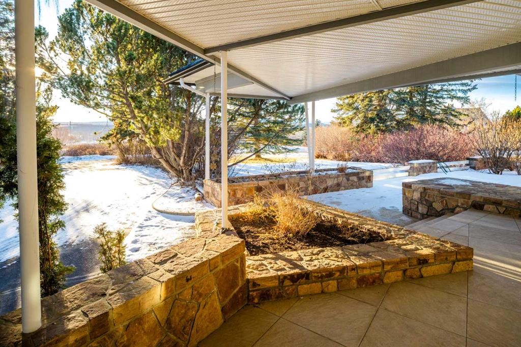 187 Slopeview Drive Sw, Calgary, AB