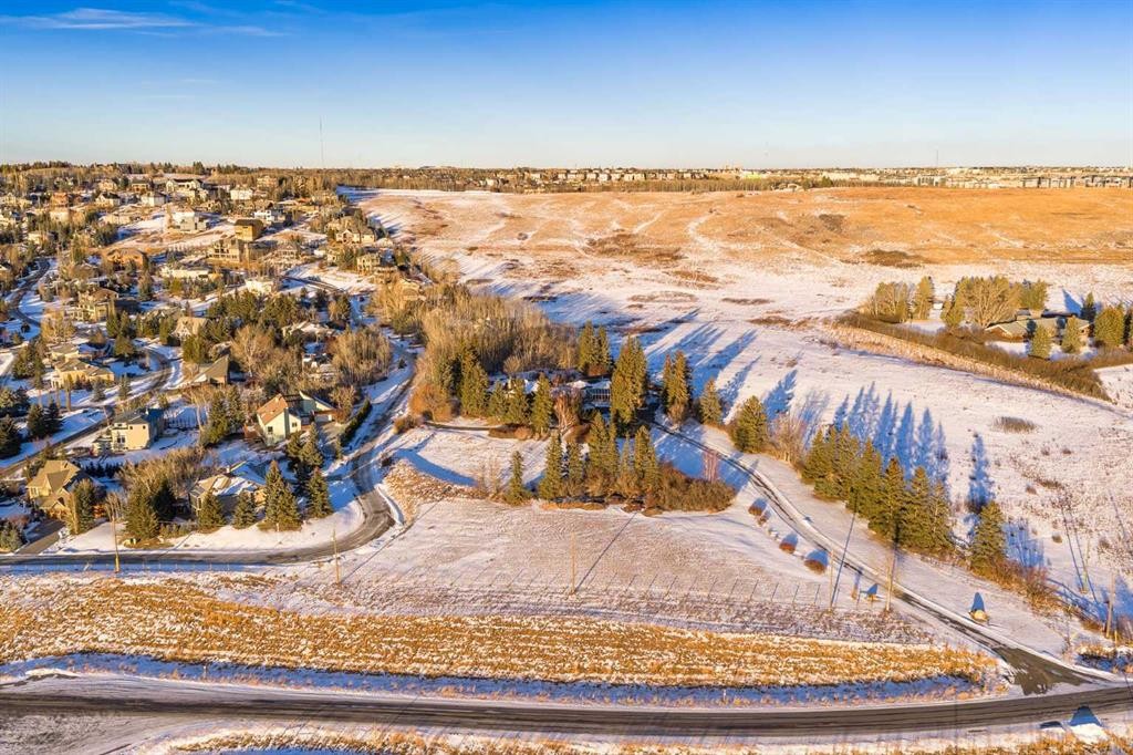 187 Slopeview Drive Sw, Calgary, AB