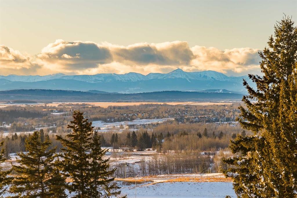 187 Slopeview Drive Sw, Calgary, AB