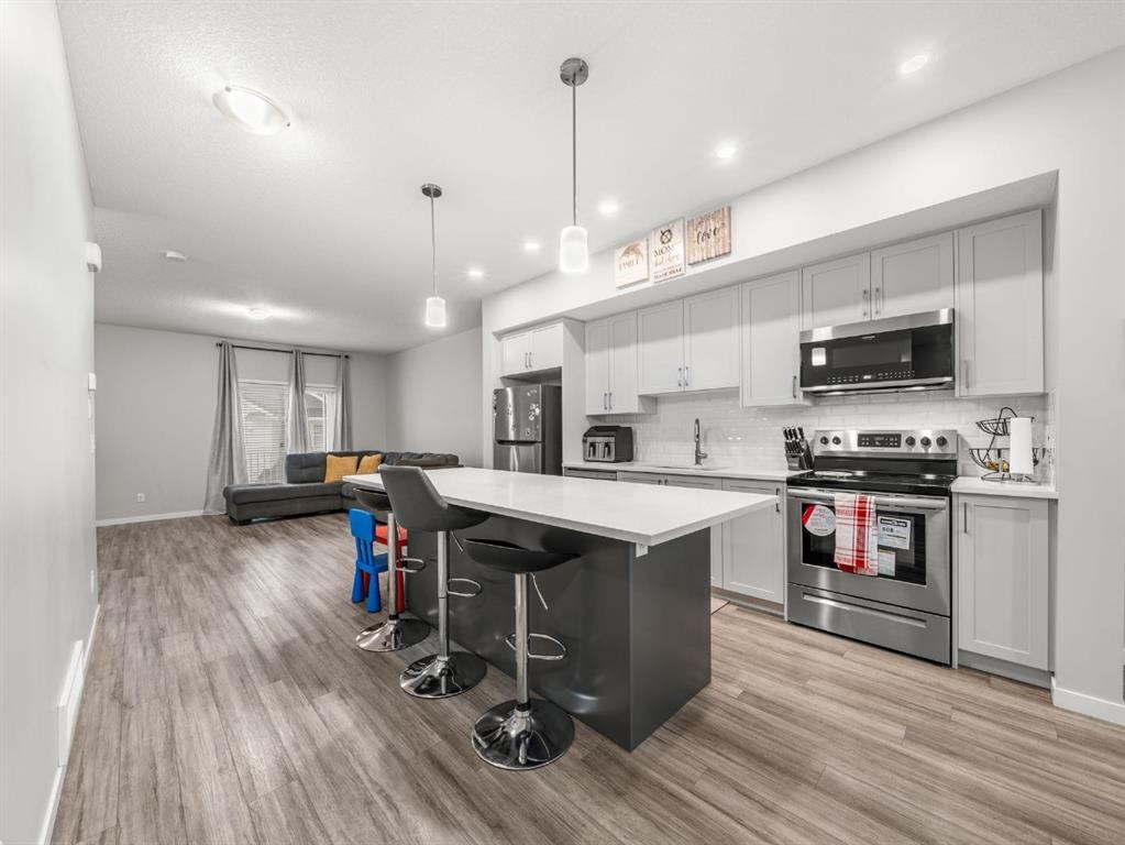410 Copperstone Manor Se, Calgary, AB - Indoor Photo Showing Kitchen With Stainless Steel Kitchen With Upgraded Kitchen
