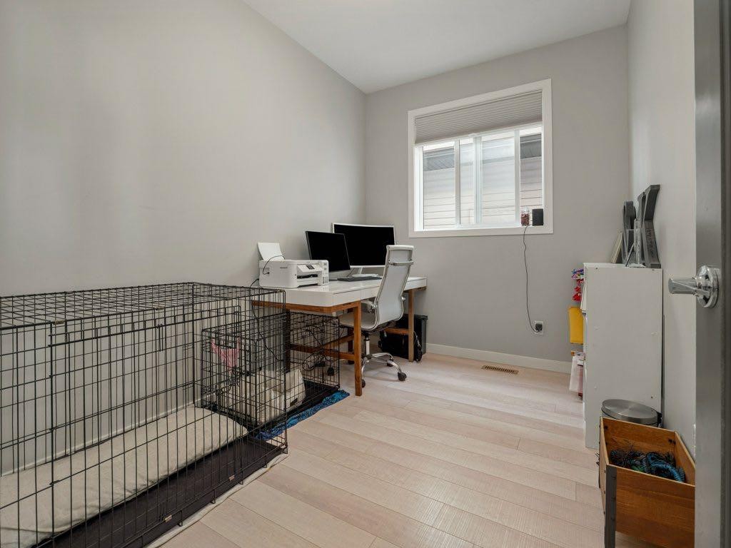 102 Blackwolf Bay North, Lethbridge, AB - Indoor Photo Showing Office