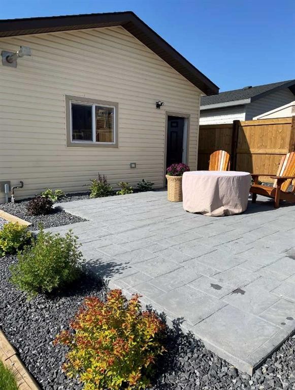 2275 Reunion Street Nw, Airdrie, AB - Outdoor With Exterior