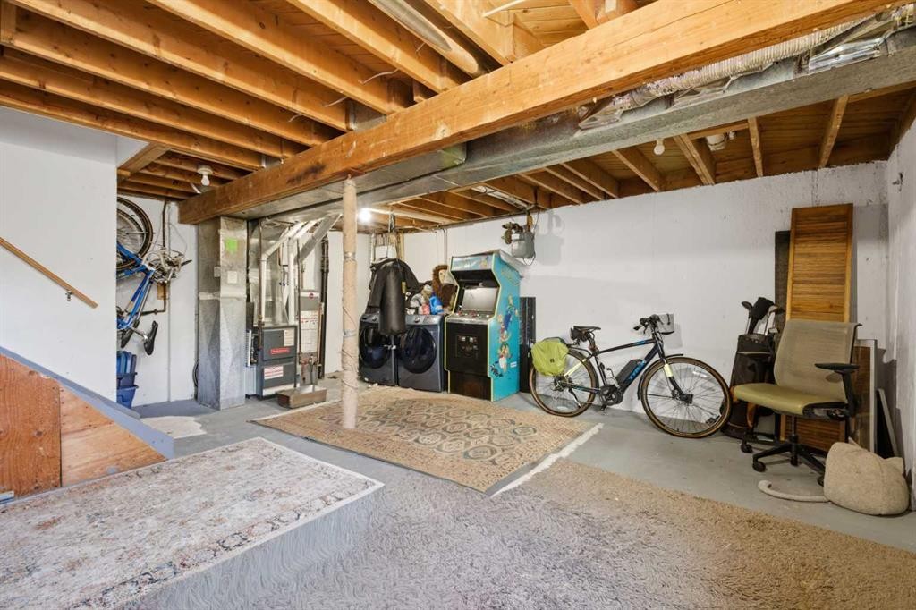 44 Doverdale Mews Se, Calgary, AB - Indoor Photo Showing Basement