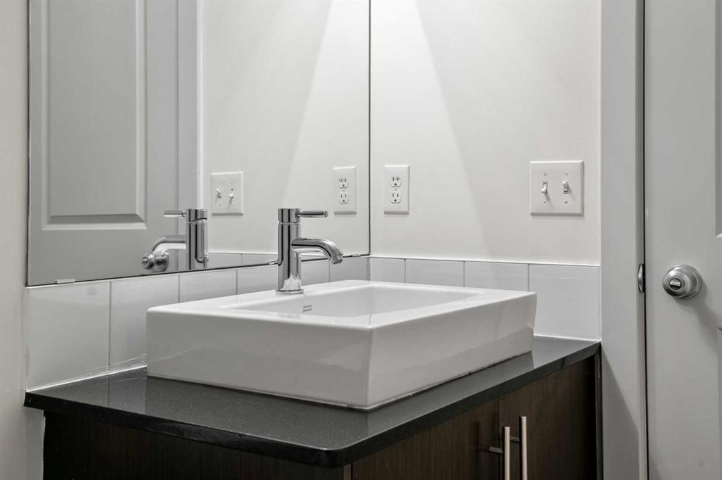 3103-155 Skyview Ranch Way Ne, Calgary, AB - Indoor Photo Showing Bathroom