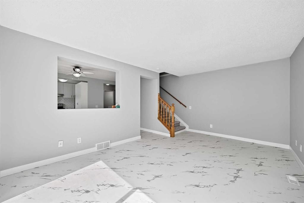 163-6915 Ranchview Drive Nw, Calgary, AB - Indoor Photo Showing Other Room