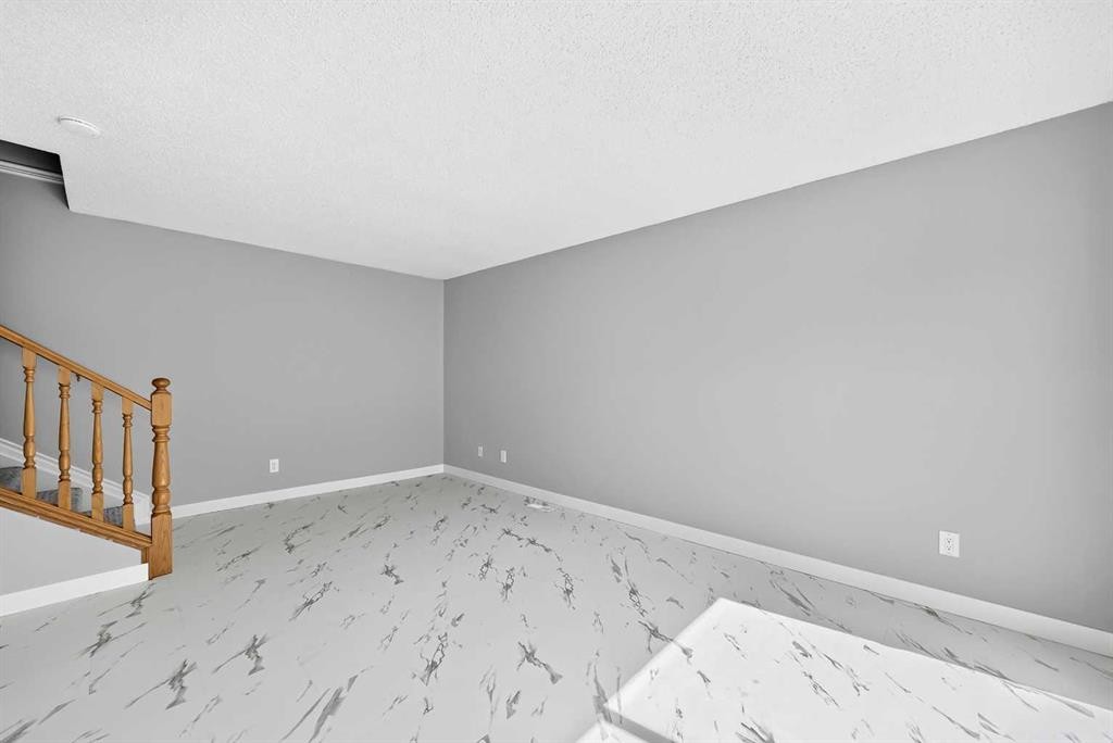 163-6915 Ranchview Drive Nw, Calgary, AB - Indoor Photo Showing Other Room