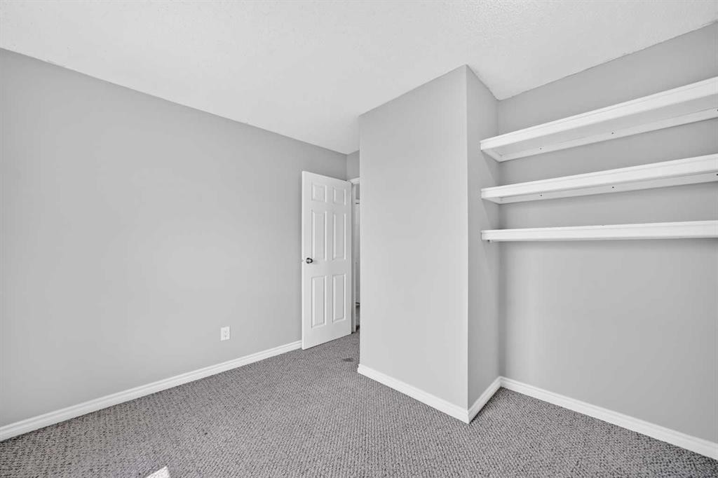 163-6915 Ranchview Drive Nw, Calgary, AB - Indoor Photo Showing Other Room