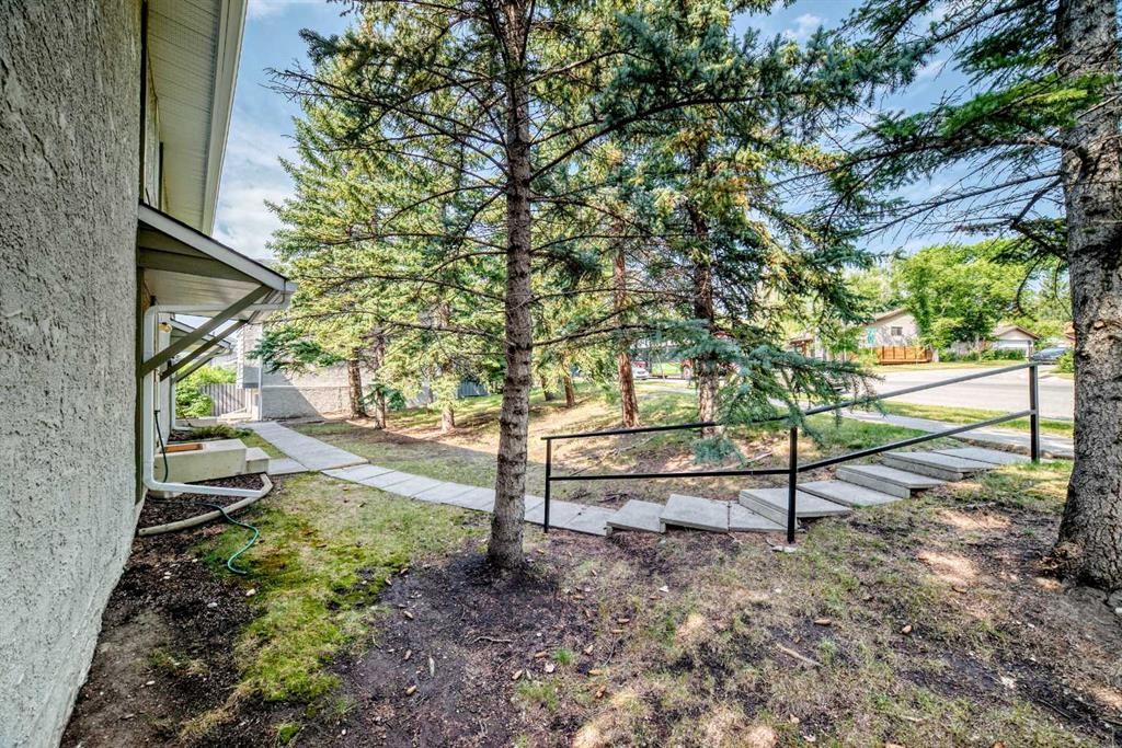 163-6915 Ranchview Drive Nw, Calgary, AB - Outdoor
