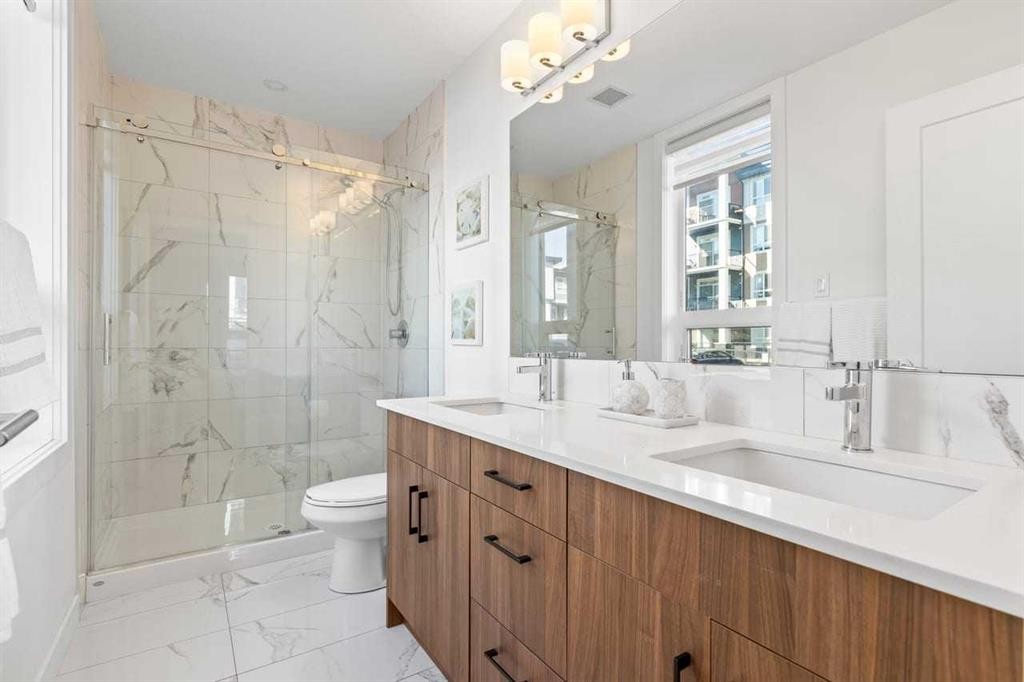 112-40 Walgrove Walk Se, Calgary, AB - Indoor Photo Showing Bathroom