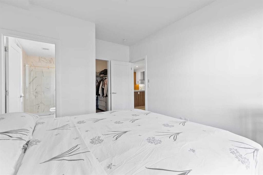 112-40 Walgrove Walk Se, Calgary, AB - Indoor Photo Showing Bedroom