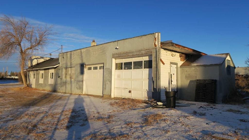 208 4 Avenue, Gleichen, AB - Outdoor