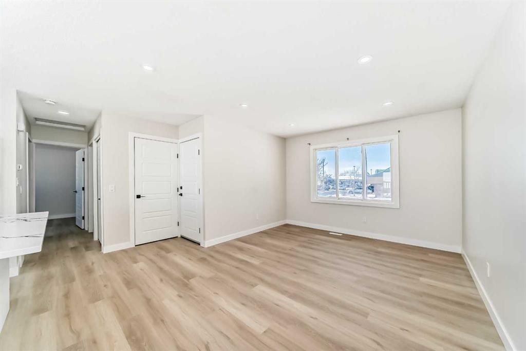 6128 Madigan Drive Ne, Calgary, AB - Indoor Photo Showing Other Room