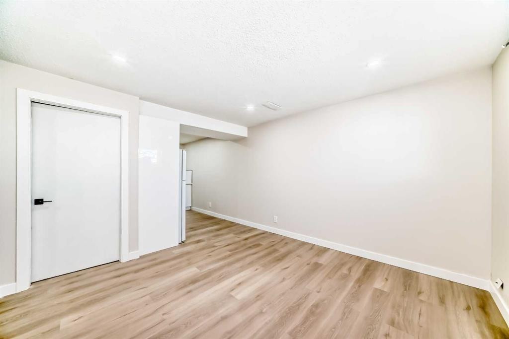 6128 Madigan Drive Ne, Calgary, AB - Indoor Photo Showing Other Room