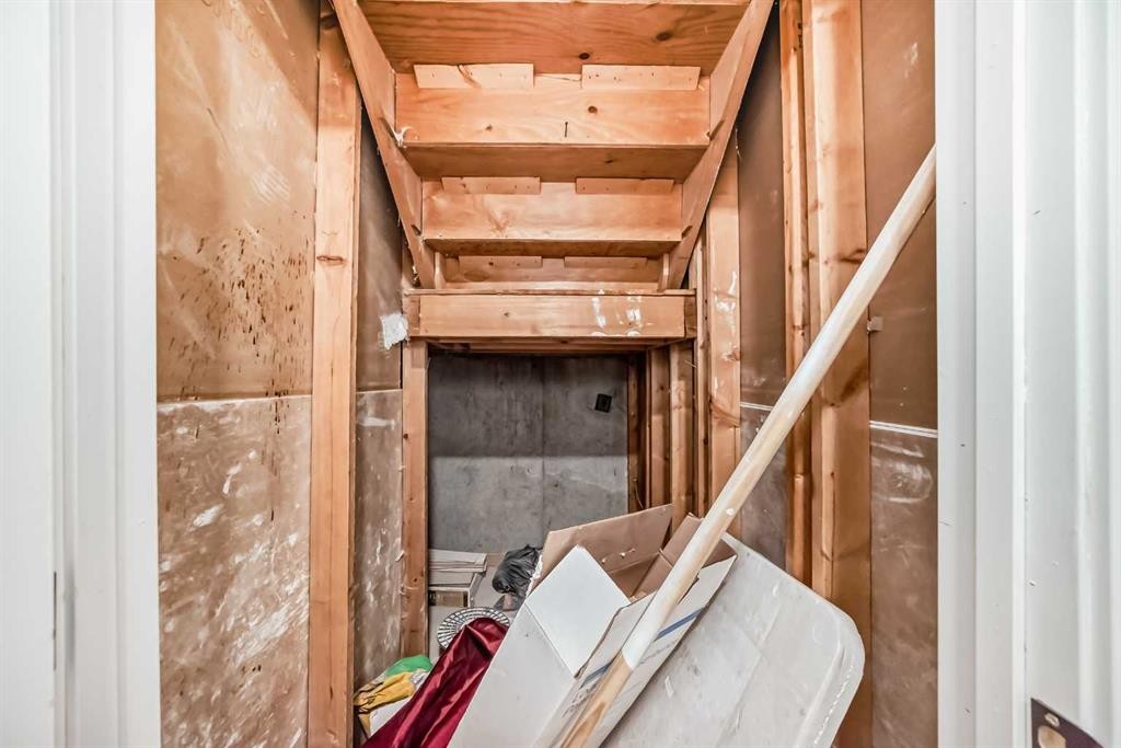 6128 Madigan Drive Ne, Calgary, AB - Indoor Photo Showing Other Room