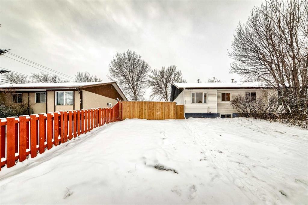 937 Marcombe Drive Ne, Calgary, AB - Outdoor