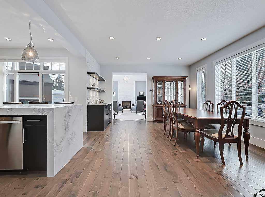 14 Rosetree Road Nw, Calgary, AB - Indoor Photo Showing Dining Room
