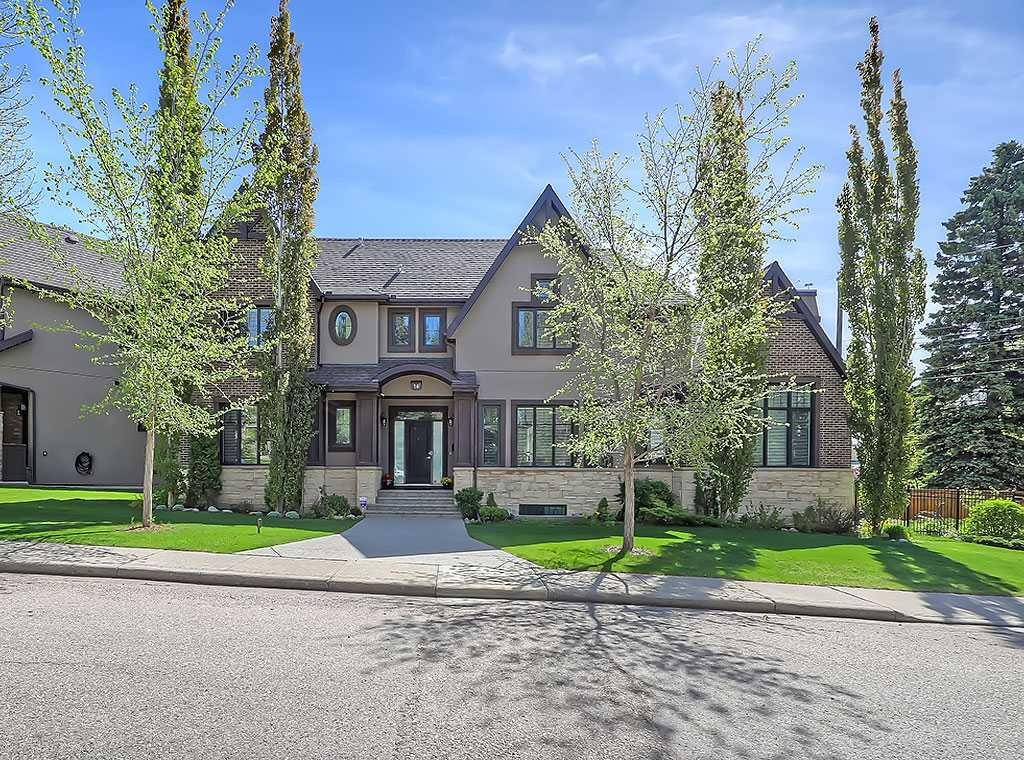 14 Rosetree Road Nw, Calgary, AB - Outdoor With Facade