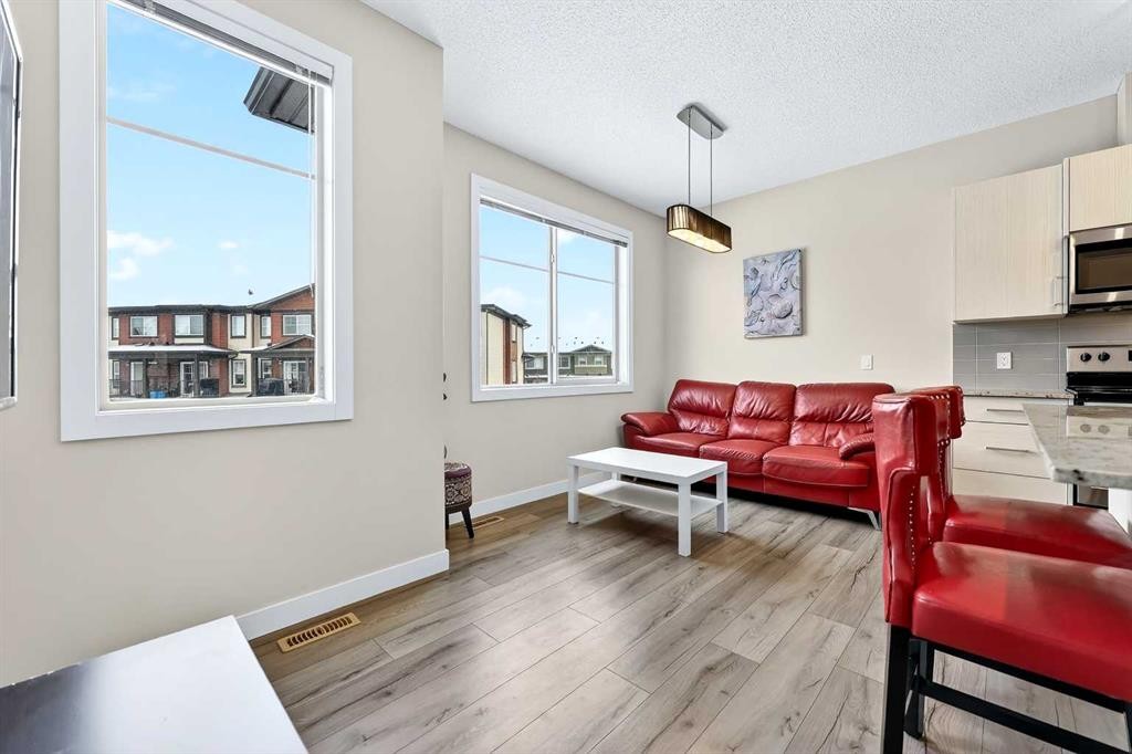 403 Sage Hill Grove Nw, Calgary, AB - Indoor Photo Showing Living Room