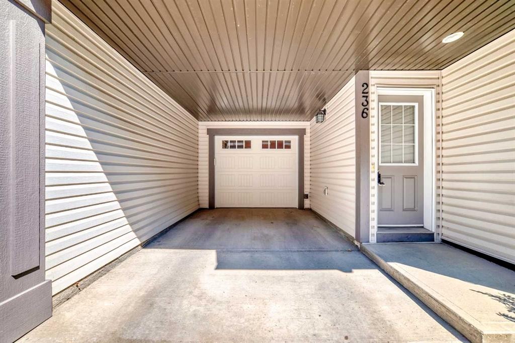 236 New Brighton Row Se, Calgary, AB - Outdoor With Exterior