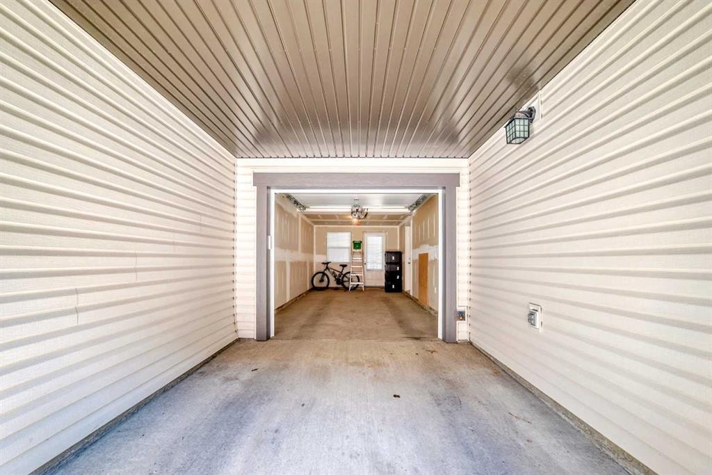 236 New Brighton Row Se, Calgary, AB - Indoor Photo Showing Other Room