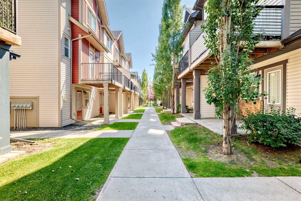 236 New Brighton Row Se, Calgary, AB - Outdoor