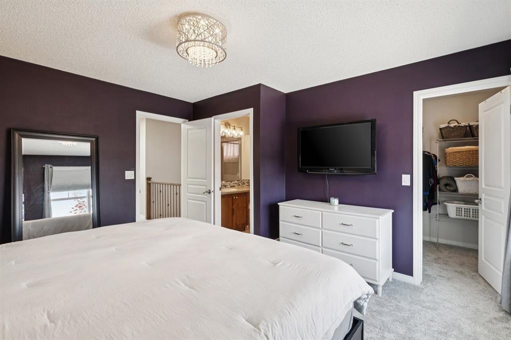 15 New Brighton Common Se, Calgary, AB - Indoor Photo Showing Bedroom