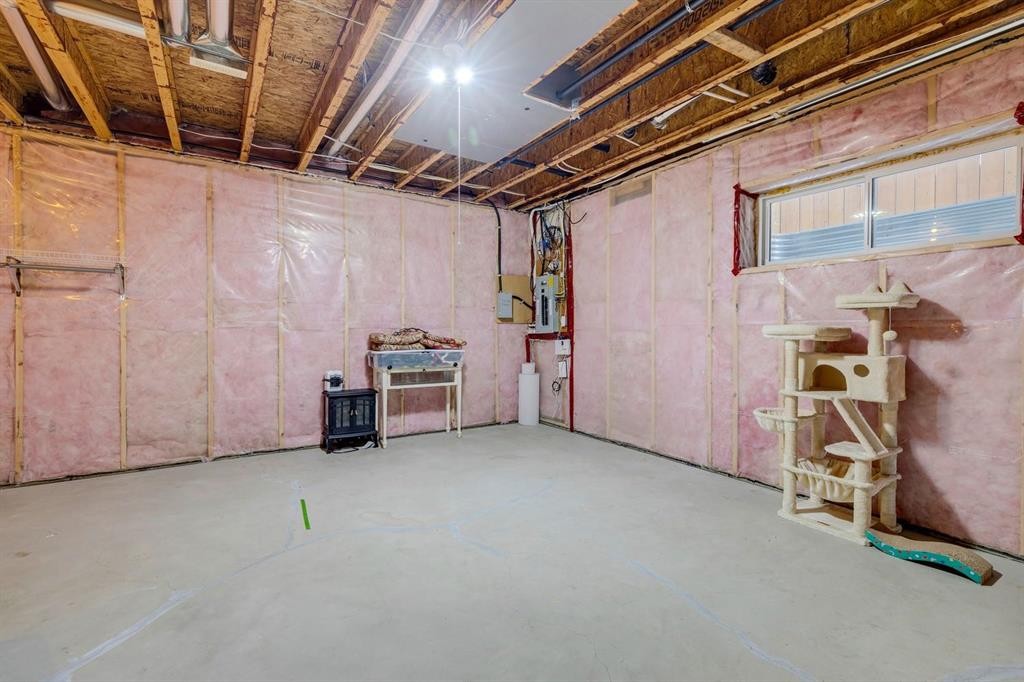 15 New Brighton Common Se, Calgary, AB - Indoor Photo Showing Basement