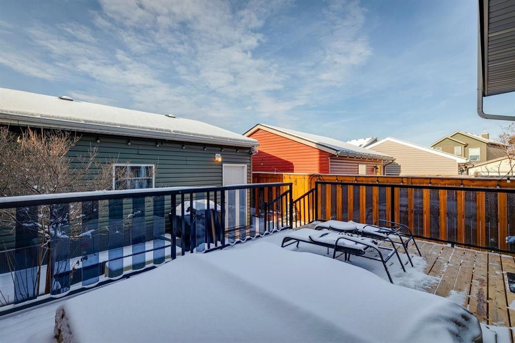 15 New Brighton Common Se, Calgary, AB - Outdoor With Exterior