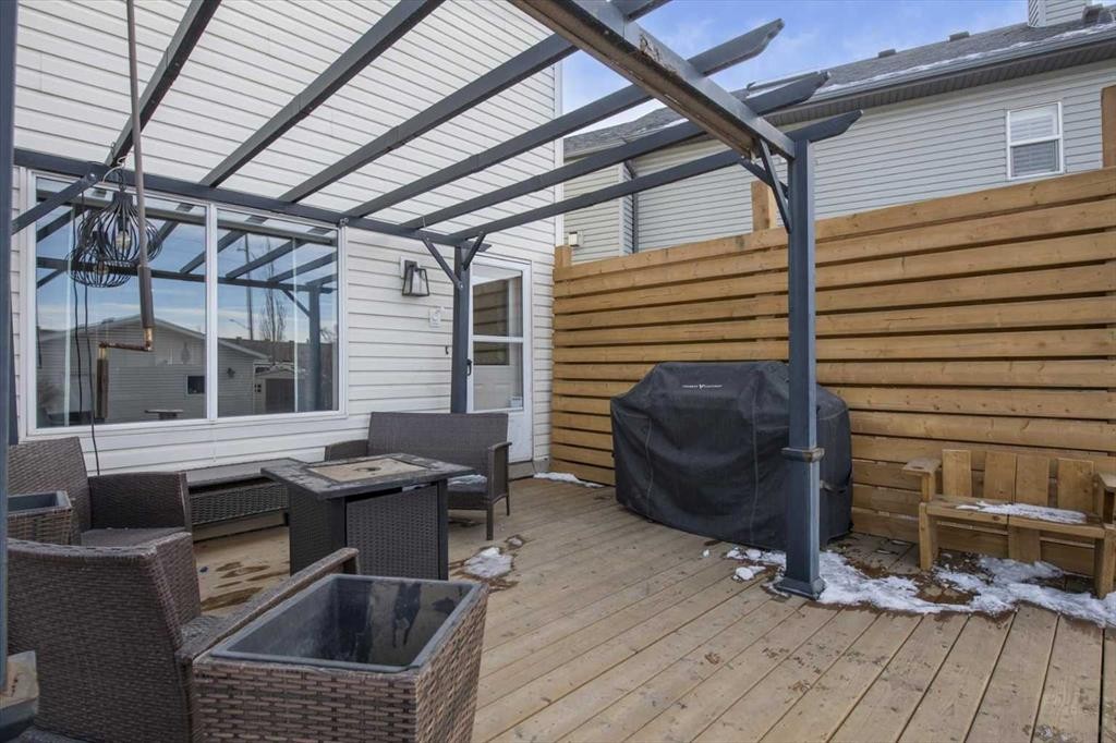 39 Prestwick Heath Se, Calgary, AB - Outdoor With Deck Patio Veranda With Exterior