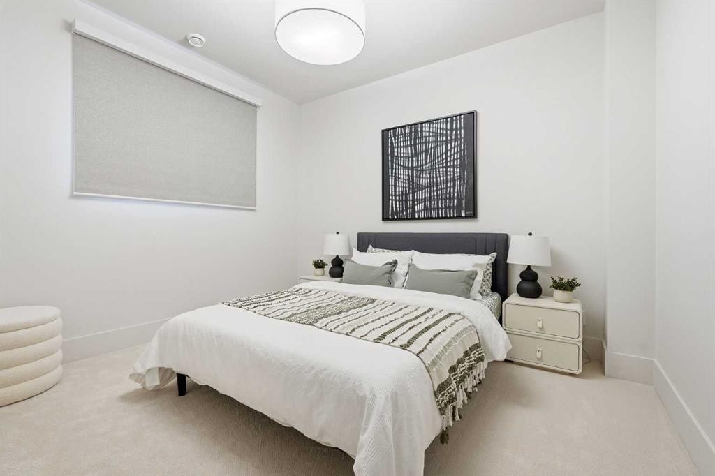 733 Serenity Bend, Heritage Pointe, AB - Indoor Photo Showing Bedroom