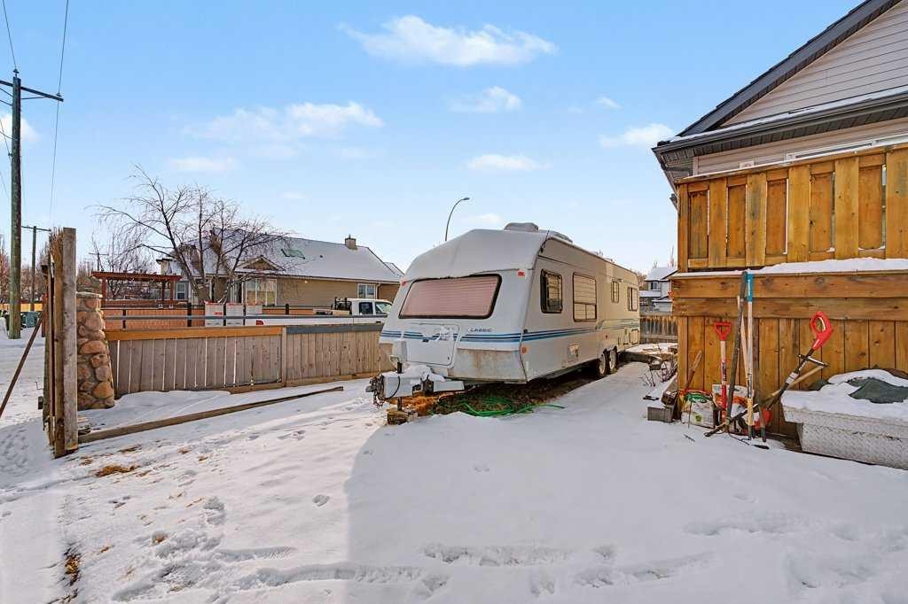 272 Chaparral Drive Se, Calgary, AB - Outdoor
