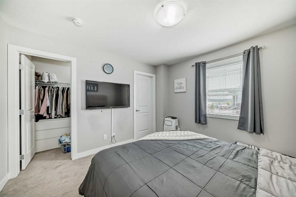 63 Legacy Path Se, Calgary, AB - Indoor Photo Showing Bedroom