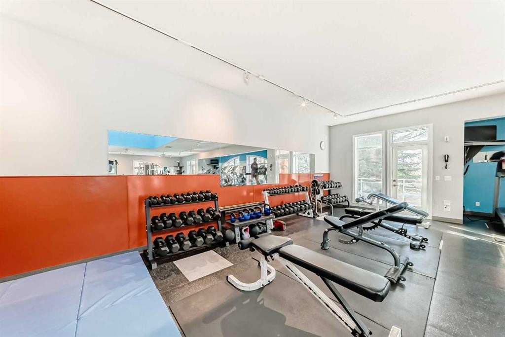 4304-24 Hemlock Crescent Sw, Calgary, AB - Indoor